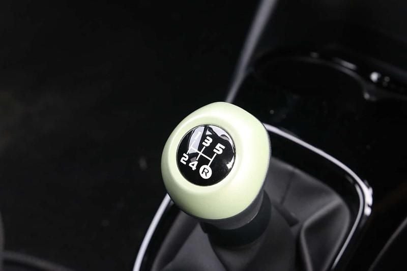 Image 3/4