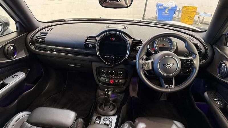 Used Mini Cooper S Clubman Exclusive 192 HP (141 kW) 2022 Silver Estate