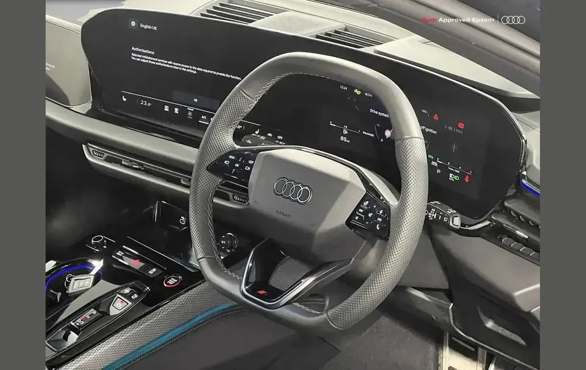 Used Audi A5 Advanced 200 HP (147 kW) 2024 Black Estate