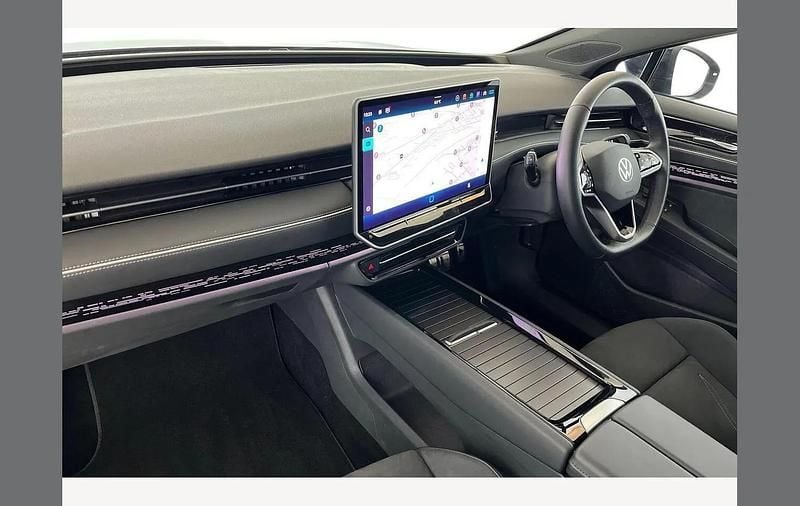 Used VW ID.7 Pro 210 kW (286 HP) 2025 Aquamarine blue Estate