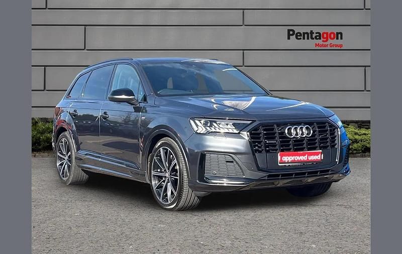Used Audi Q7 Black Edition 228 HP (167 kW) 2019 Grey SUV