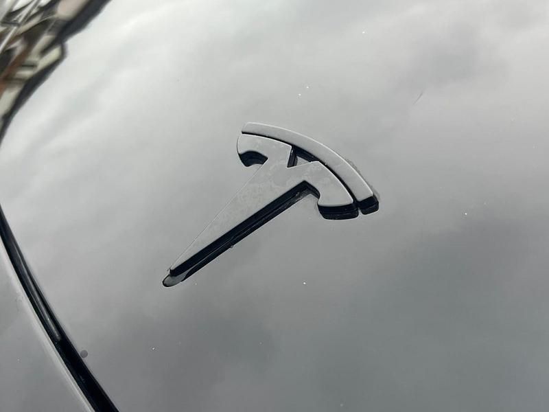 Used Tesla Model Y RWD 219 kW (299 HP) 2023 Black SUV