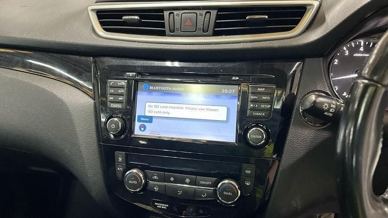 Used Nissan Qashqai Tekna 115 HP (84 kW) 2014 White SUV