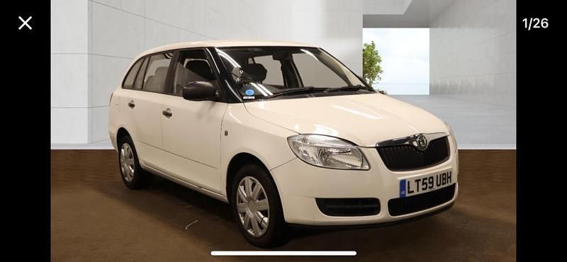 Used Skoda Fabia 2009 White Estate