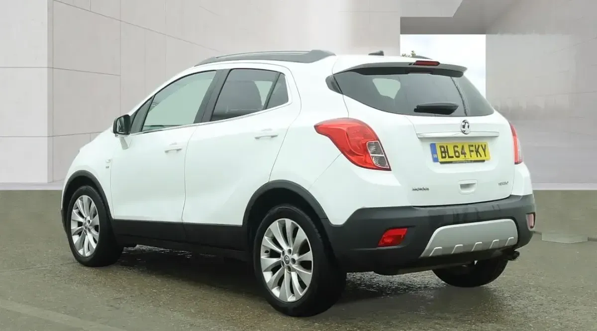 Used Vauxhall Mokka 140 HP (102 kW) 2014 White SUV