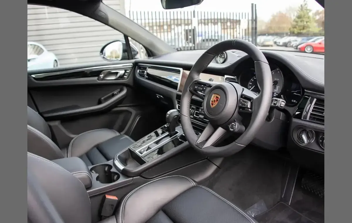Used Porsche Macan 374 HP (275 kW) 2026 Other SUV