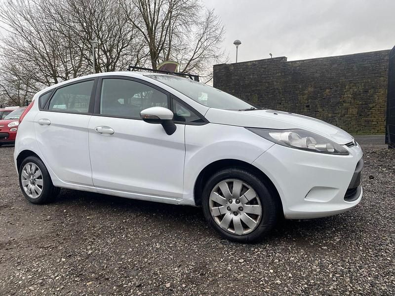 Used Ford Fiesta Style 2009 White Hatchback