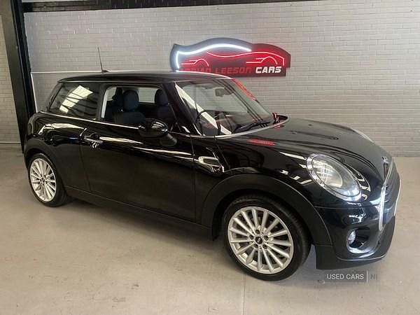Black Used 2017 Mini ONE Hatch Hatchback | £5,450 (Fair price) - Image 1/4