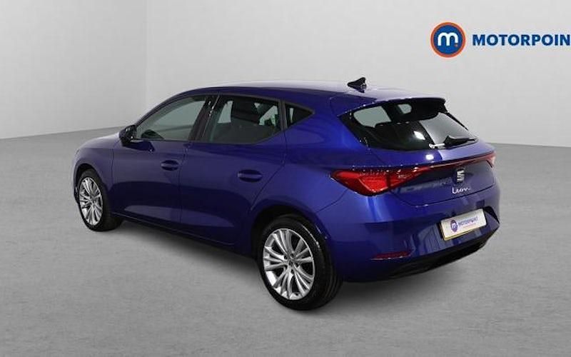 Used Seat Leon SE Dynamic 110 HP (80 kW) 2023 Hatchback