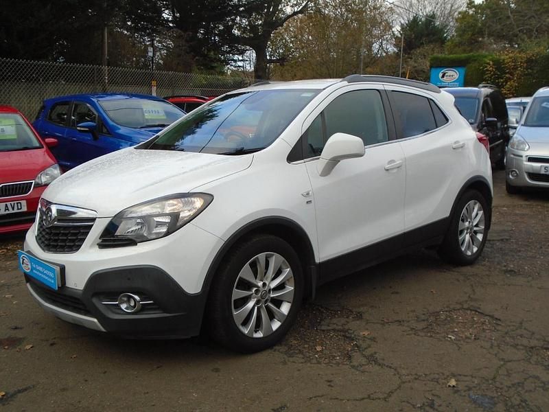 Used Vauxhall Mokka 2015 White SUV