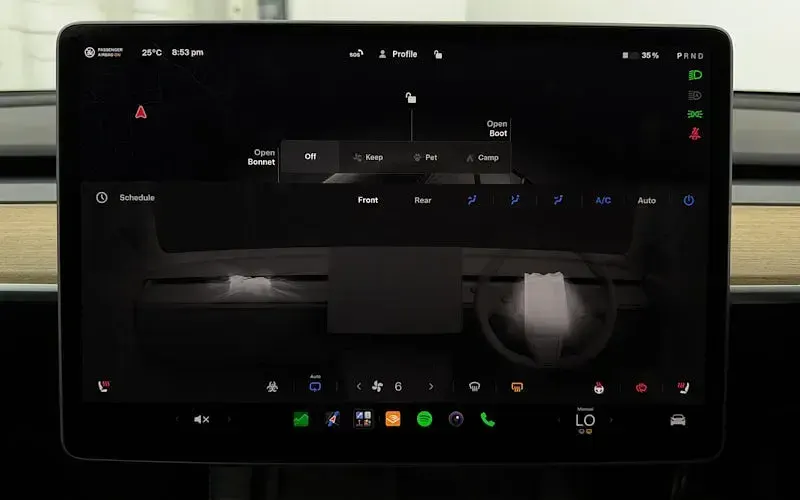 Used Tesla Model Y Long Range AWD 378 kW (514 HP) 2022 Black SUV