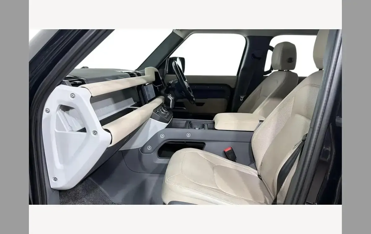 Used Land Rover Defender 245 HP (180 kW) 2022 Black SUV
