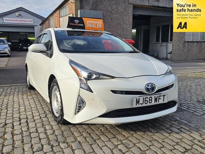 White Used 2018 Toyota Prius Hatchback | £9,795 (Super price) - Image 1/4