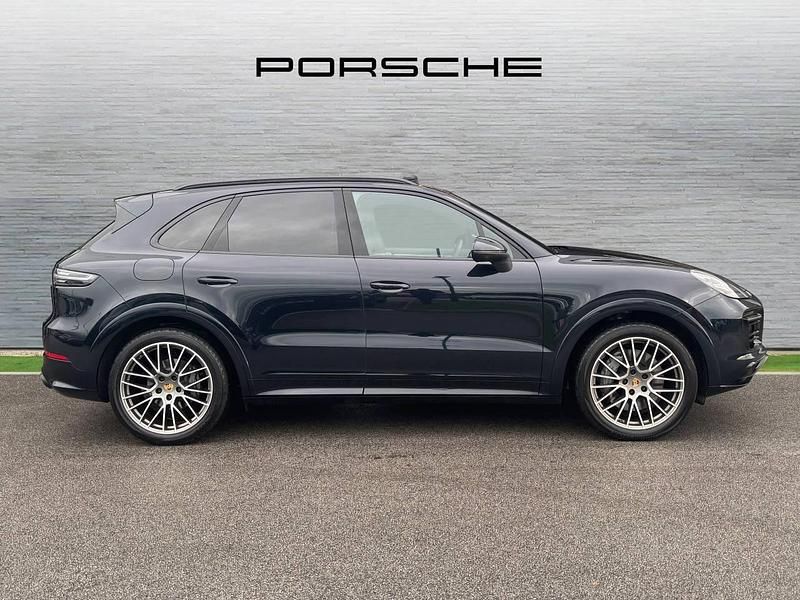Used Porsche Cayenne S Platinum Edition 2022 Moonlight blue metallic SUV