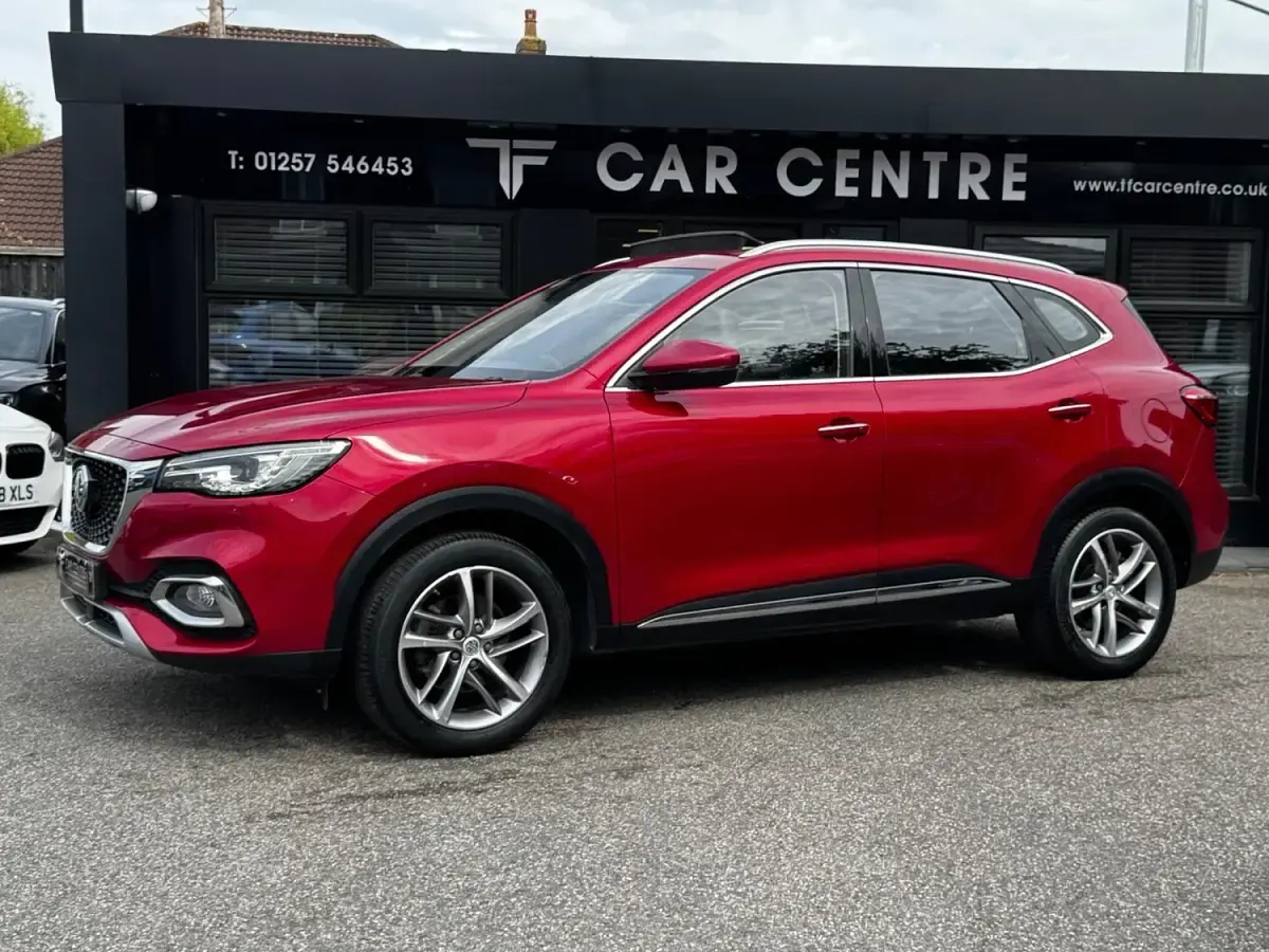 Used MG HS Exclusive 162 HP (119 kW) 2021 Red SUV