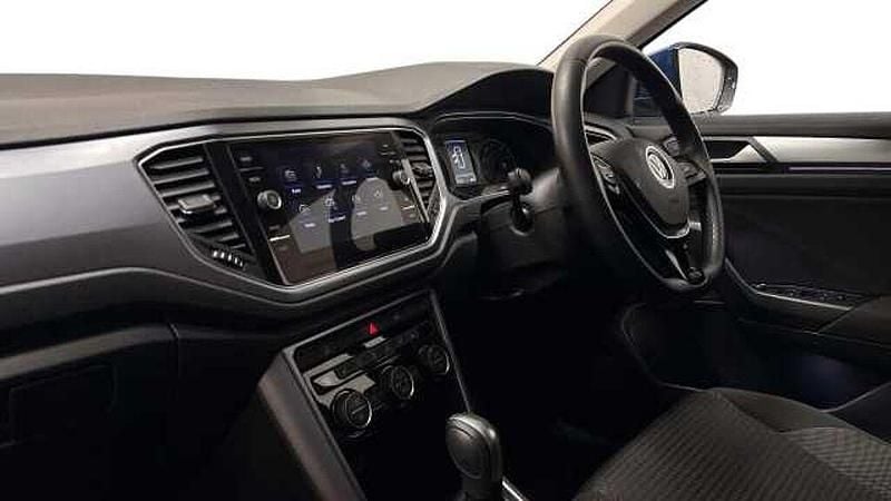 Used VW T-Roc Active 150 HP (110 kW) 2022 Blue SUV