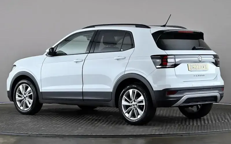 Used VW T-Cross Active 110 HP (80 kW) 2021 SUV