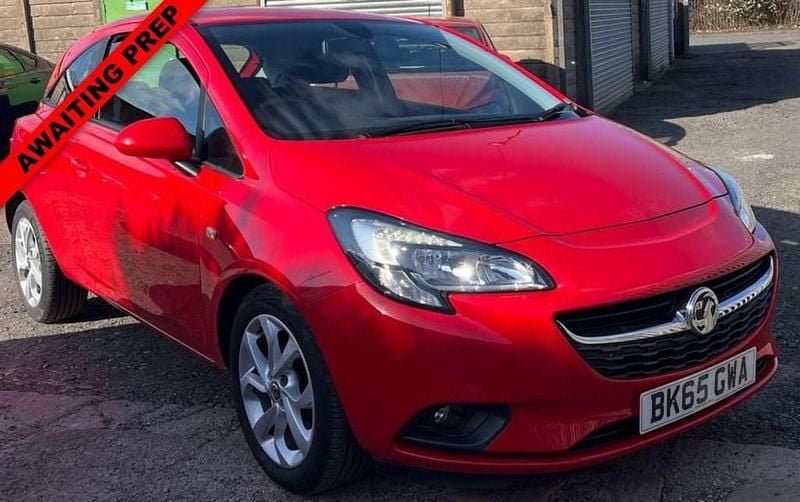 Used Vauxhall Corsa 70 HP (51 kW) 2015 Red Hatchback