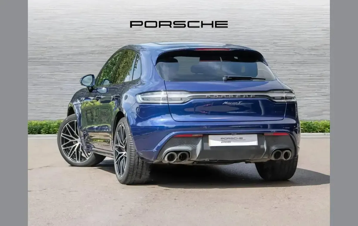Used Porsche Macan T 261 HP (191 kW) 2024 Blue SUV