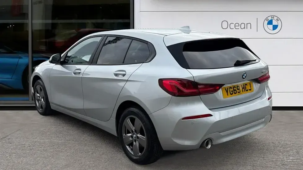 Used BMW 116 Comfort Edition 114 HP (83 kW) 2019 Silver Hatchback