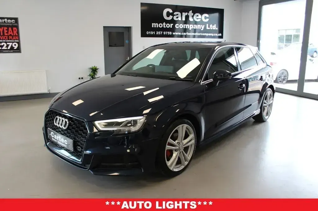 Used Audi A3 Sportback S-Line 116 HP (85 kW) 2018 Blue Hatchback