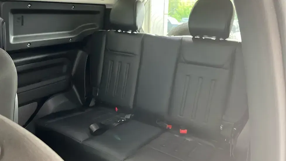 Used Land Rover Defender 249 HP (183 kW) 2024 Silver SUV