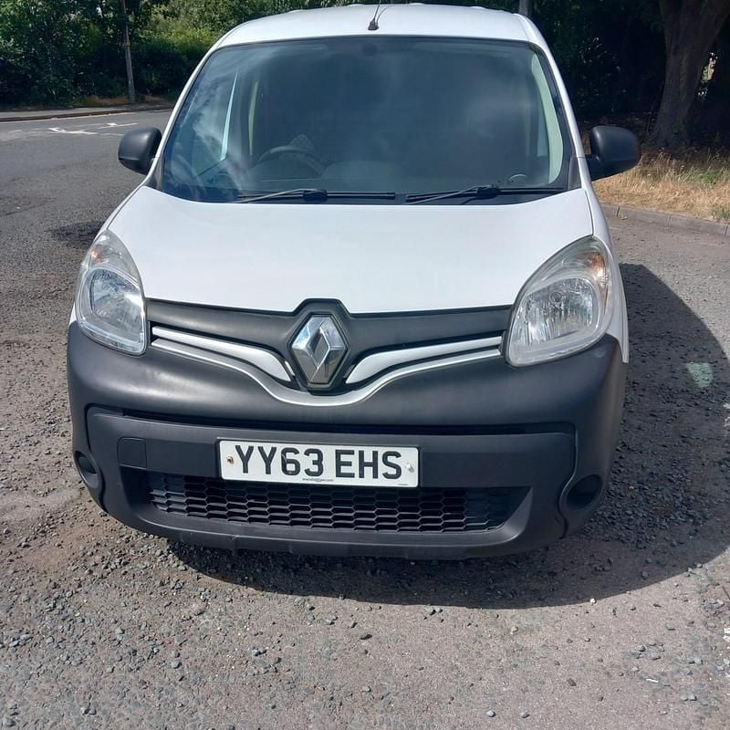 White Used 2013 Renault Kangoo MPV | £3,795 (A bit pricey) - Image 1/4