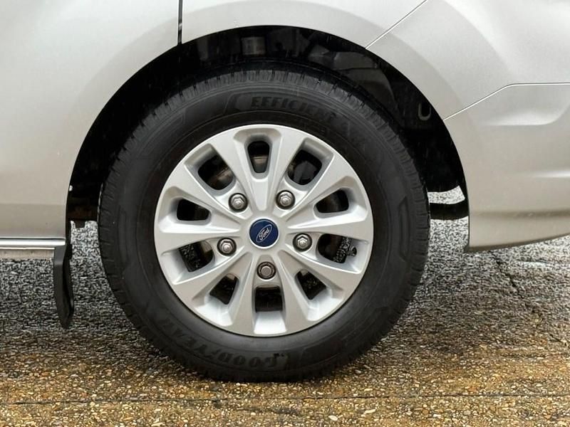 Used Ford Transit Custom Limited 130 HP (95 kW) 2023 Silver Van