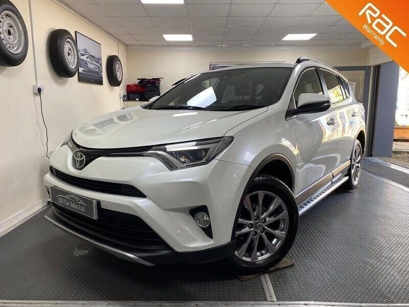 White Used 2017 Toyota RAV4 SUV | £12,500 (Fair price) - Image 1/3