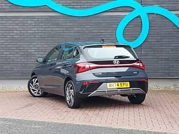 Used Hyundai i20 Advanced 100 HP (73 kW) 2025 Grey Hatchback