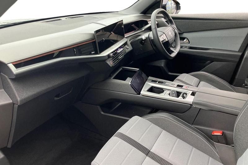 Used Vauxhall Grandland X GSe 134 HP (98 kW) 2024 Blue SUV