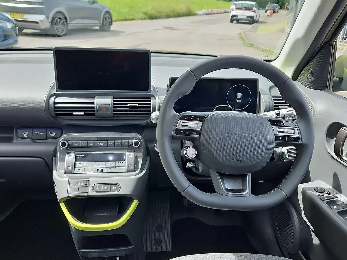 New Hyundai Inster 85 kW (116 HP) 2026 Green Hatchback