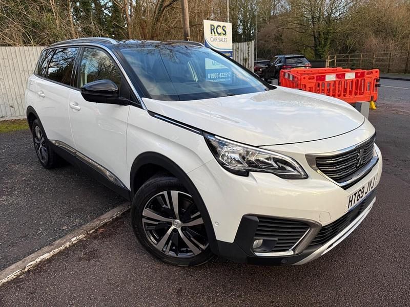 Used Peugeot 5008 Allure 2019 White Hatchback