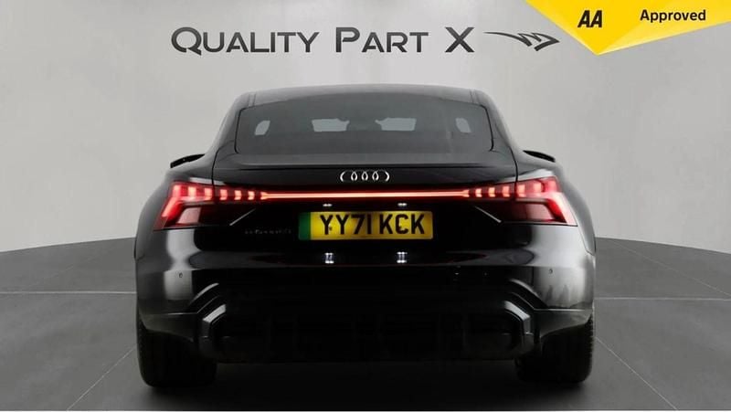 Used Audi e-tron GT quattro Comfort 430 kW (585 HP) 2021 Black Sedan