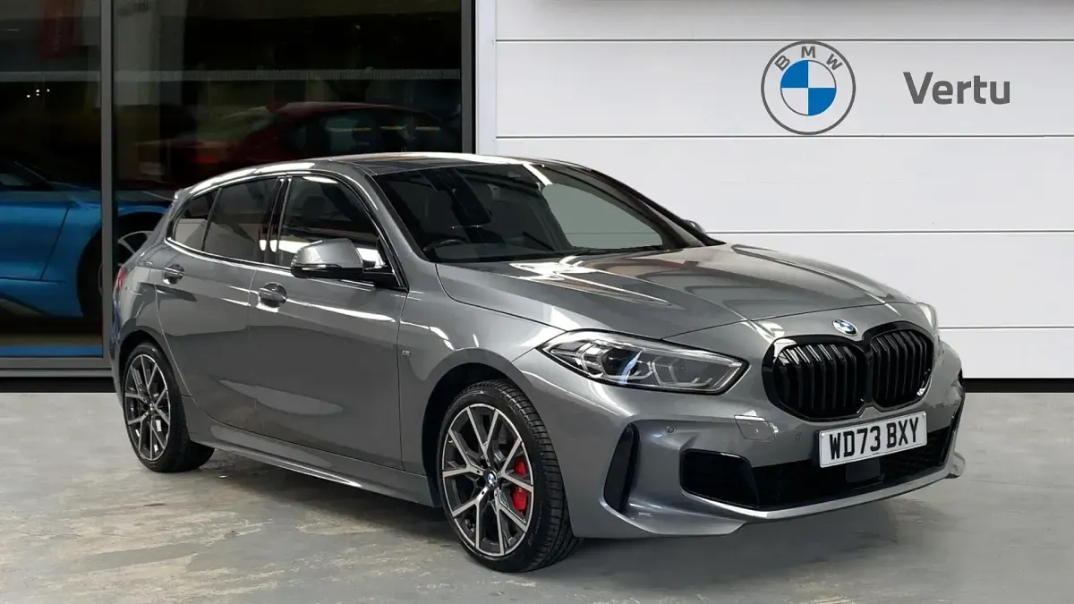 Usado BMW 128 Comfort Edition 265 CV (194 kW) 2023 Utilitario