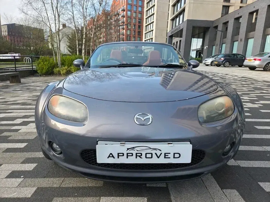 Used Mazda MX5 Inclusive 160 HP (117 kW) 2006 Grey Cabriolet