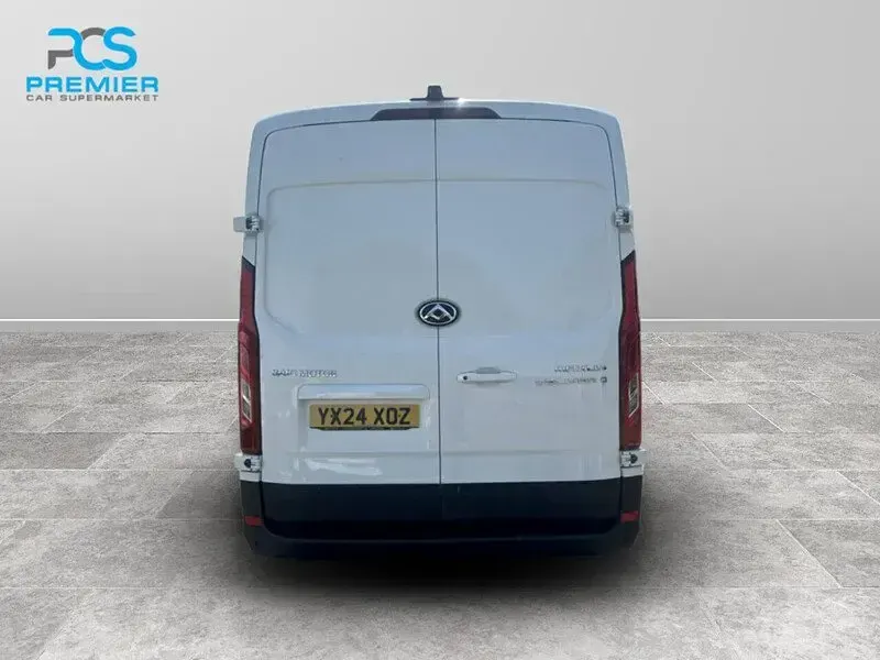 Used Maxus V90 161 HP (118 kW) 2024 White Van