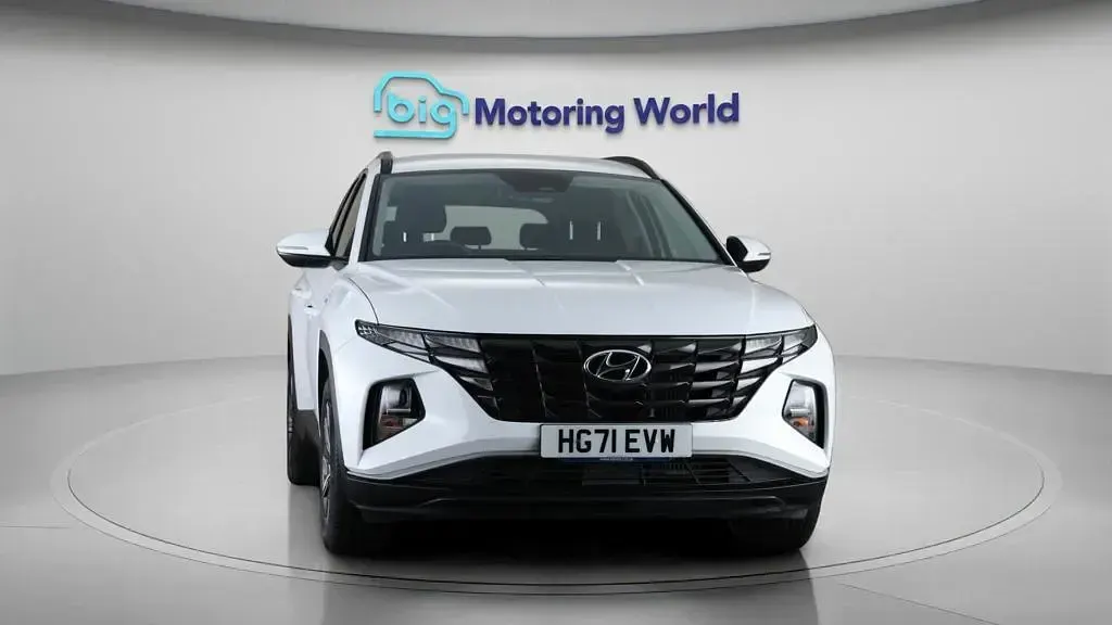Used Hyundai Tucson SE 150 HP (110 kW) 2022 White SUV