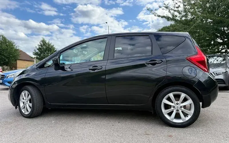 Used Nissan Note Acenta Premium 98 HP (72 kW) 2015 Black Hatchback