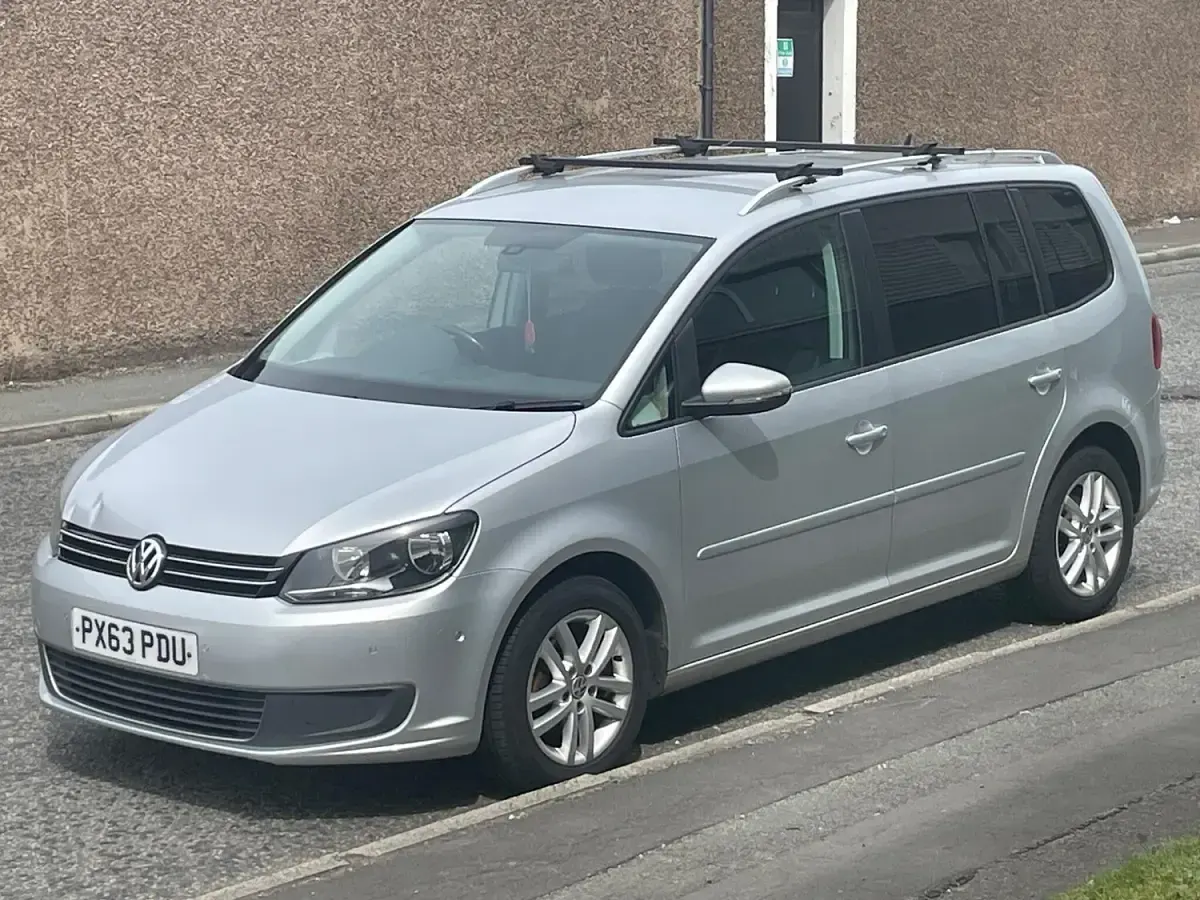 Used VW Touran SE 105 HP (77 kW) 2014 Silver MPV
