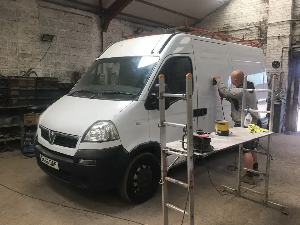 Used Vauxhall Movano 120 HP (88 kW) 2008 White MPV