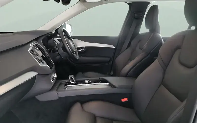 Begagnad Volvo XC90 Core 250 HK (183 kW) 2025 SUV