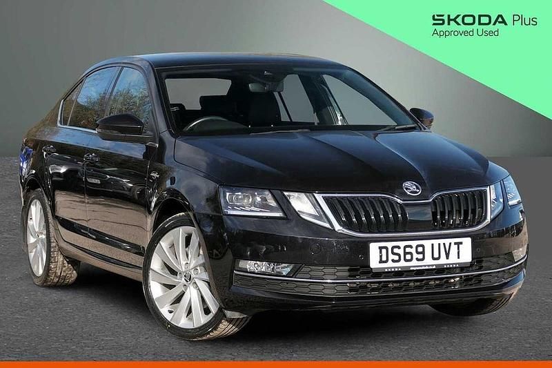 Used Skoda Octavia 140 HP (102 kW) 2019 Black magic pearlescent Hatchback