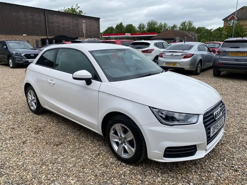 Usado Audi A1 Design 116 CV (85 kW) 2015 Blanco Utilitario