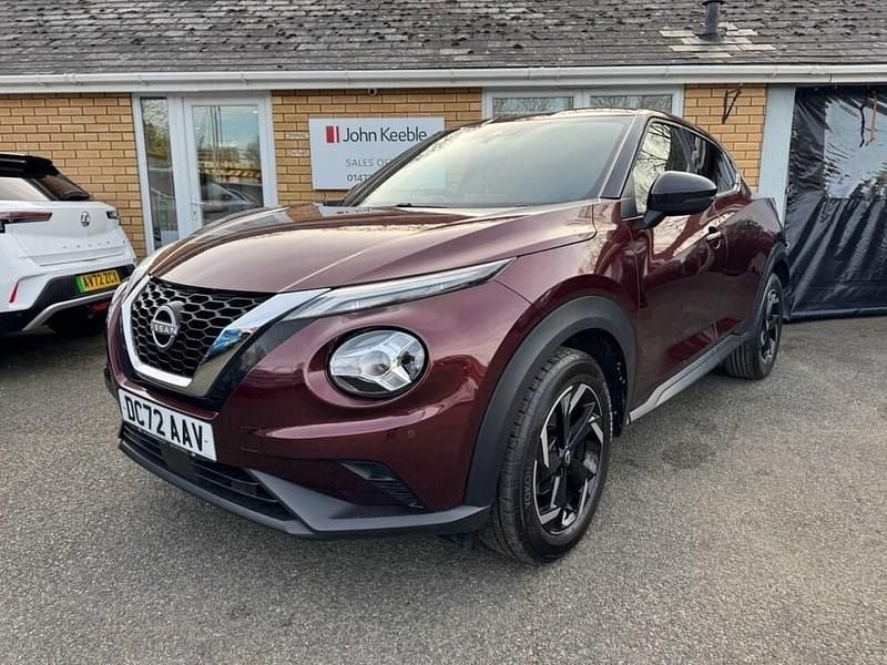 Used Nissan Juke N-Connecta 114 HP (83 kW) 2023 Red SUV