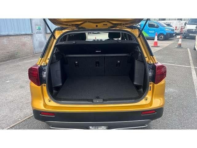 Used Suzuki Vitara SZ-T 129 HP (94 kW) 2022 Yellow SUV