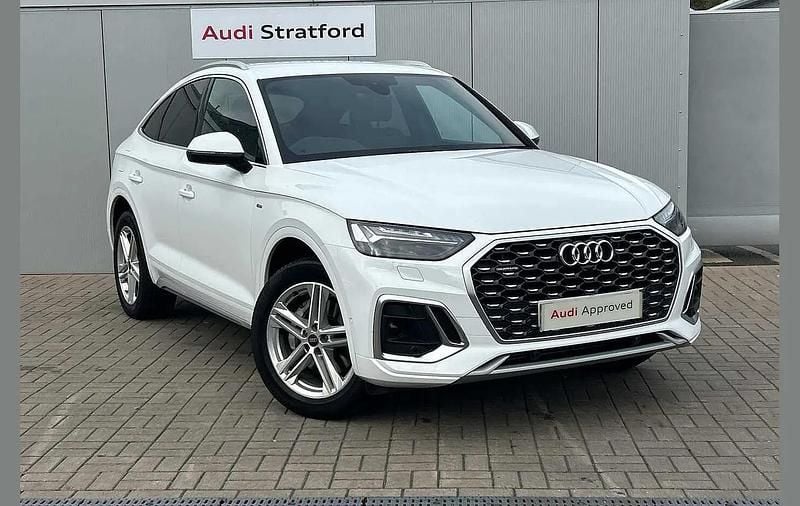 White Used 2025 Audi Q5 Sportback S-Line SUV | £39,950 (Fair price) - Image 1/4
