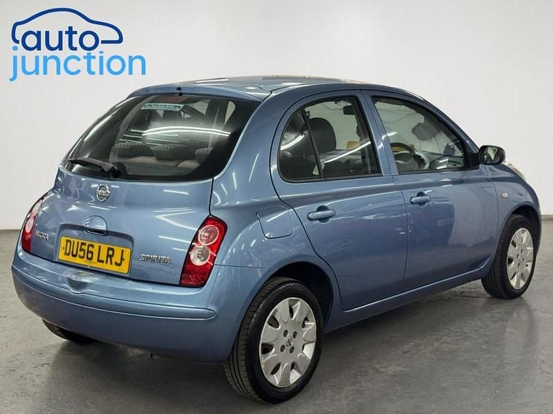 Usado Nissan Micra 79 HP (58 kW) 2006 Azul Citadino