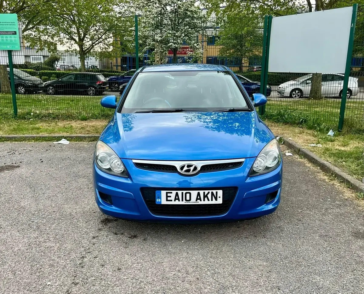 Used Hyundai i30 Classic 108 HP (79 kW) 2010 Blue Hatchback