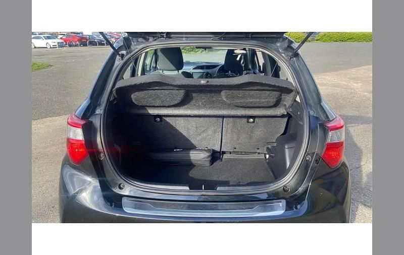 Used Toyota Yaris 111 HP (81 kW) 2019 Black Hatchback